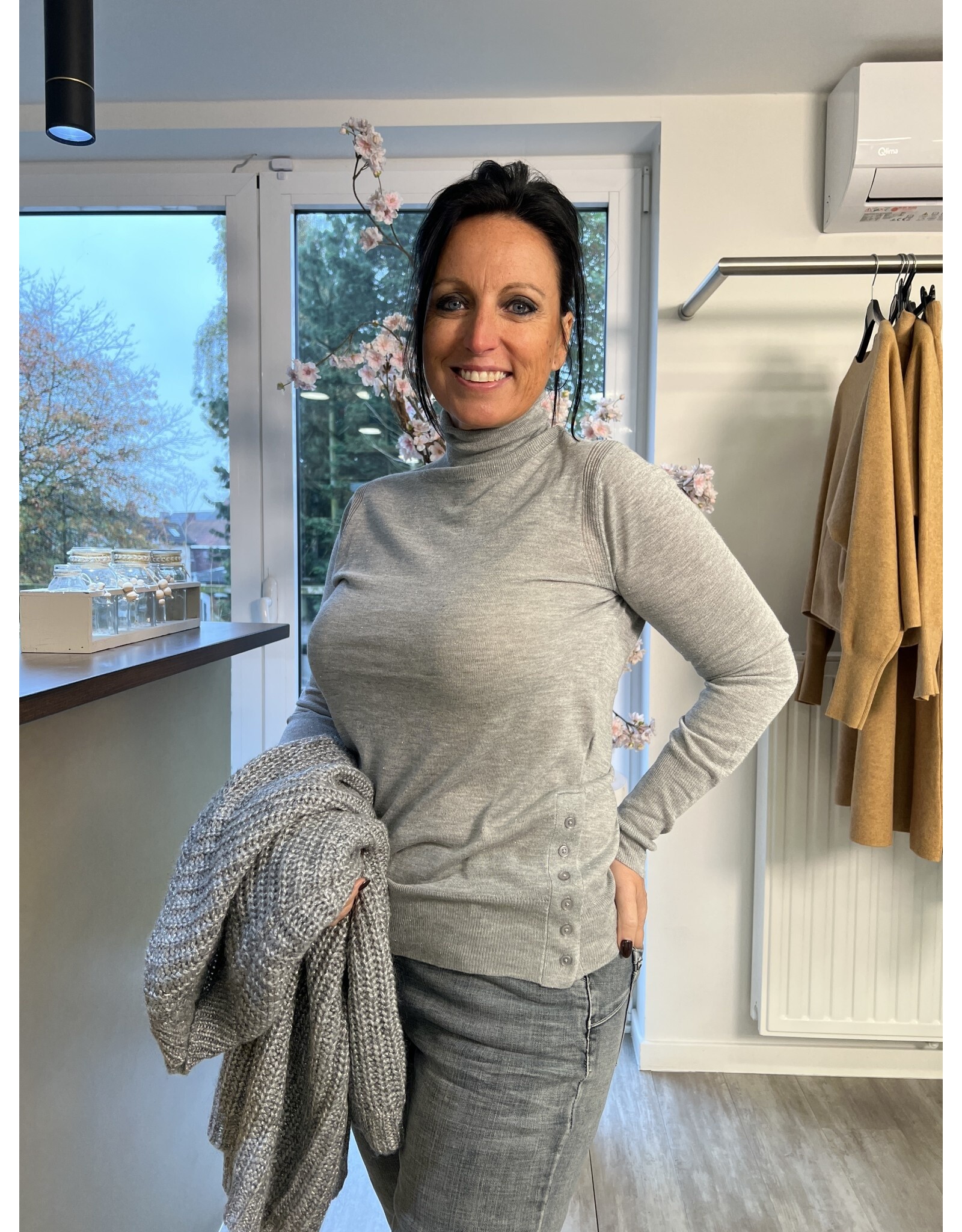 Yest Coltrui Perpetua silver grey