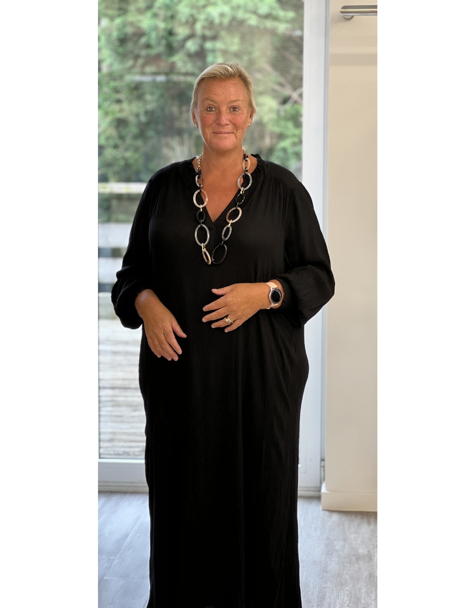 Kleed black deep ami