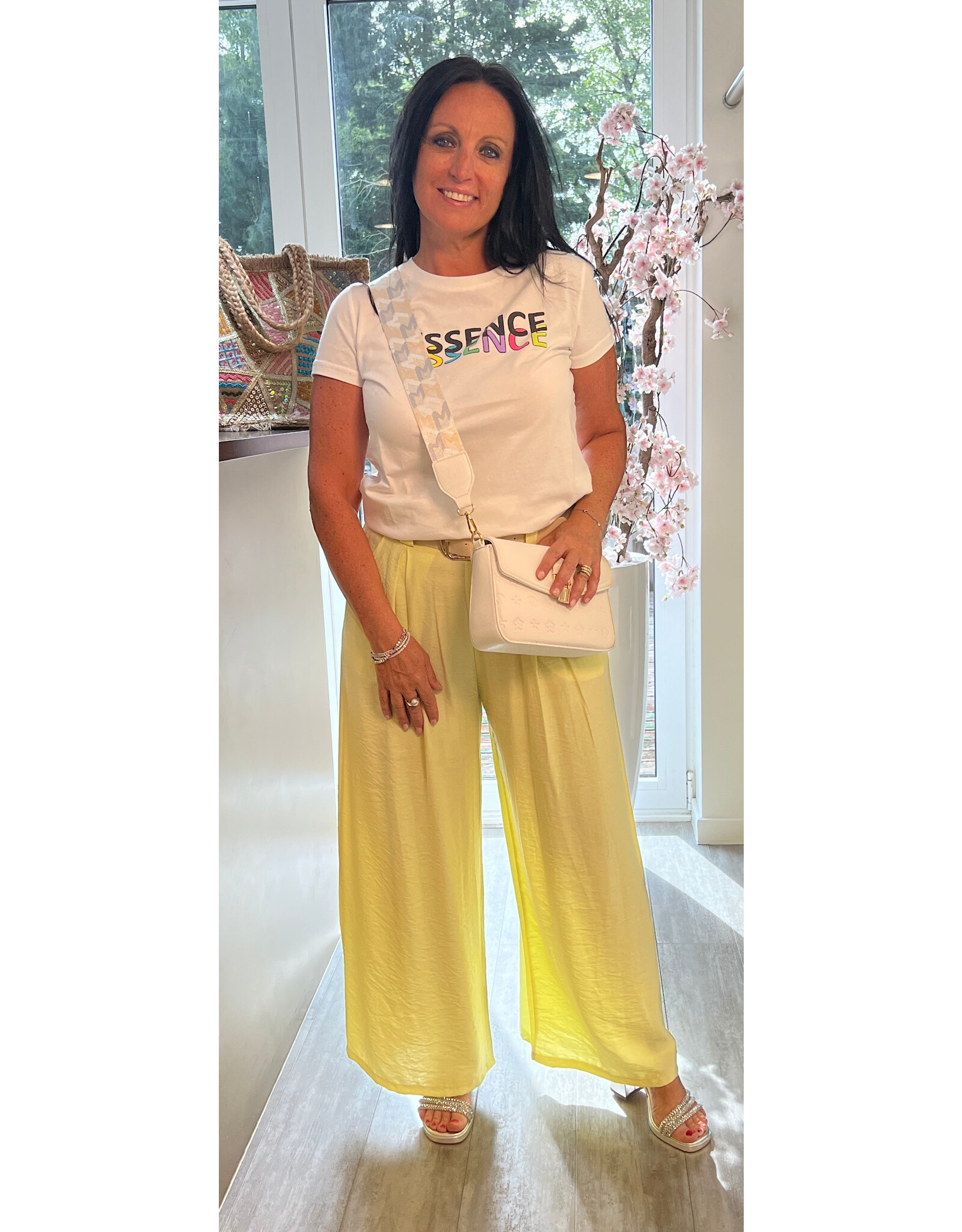 Brussel T-shirt essence