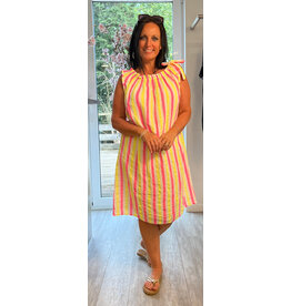 Brussel Kleed Happy Vibes