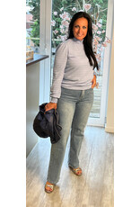 Yest Trui Onarida soft blue