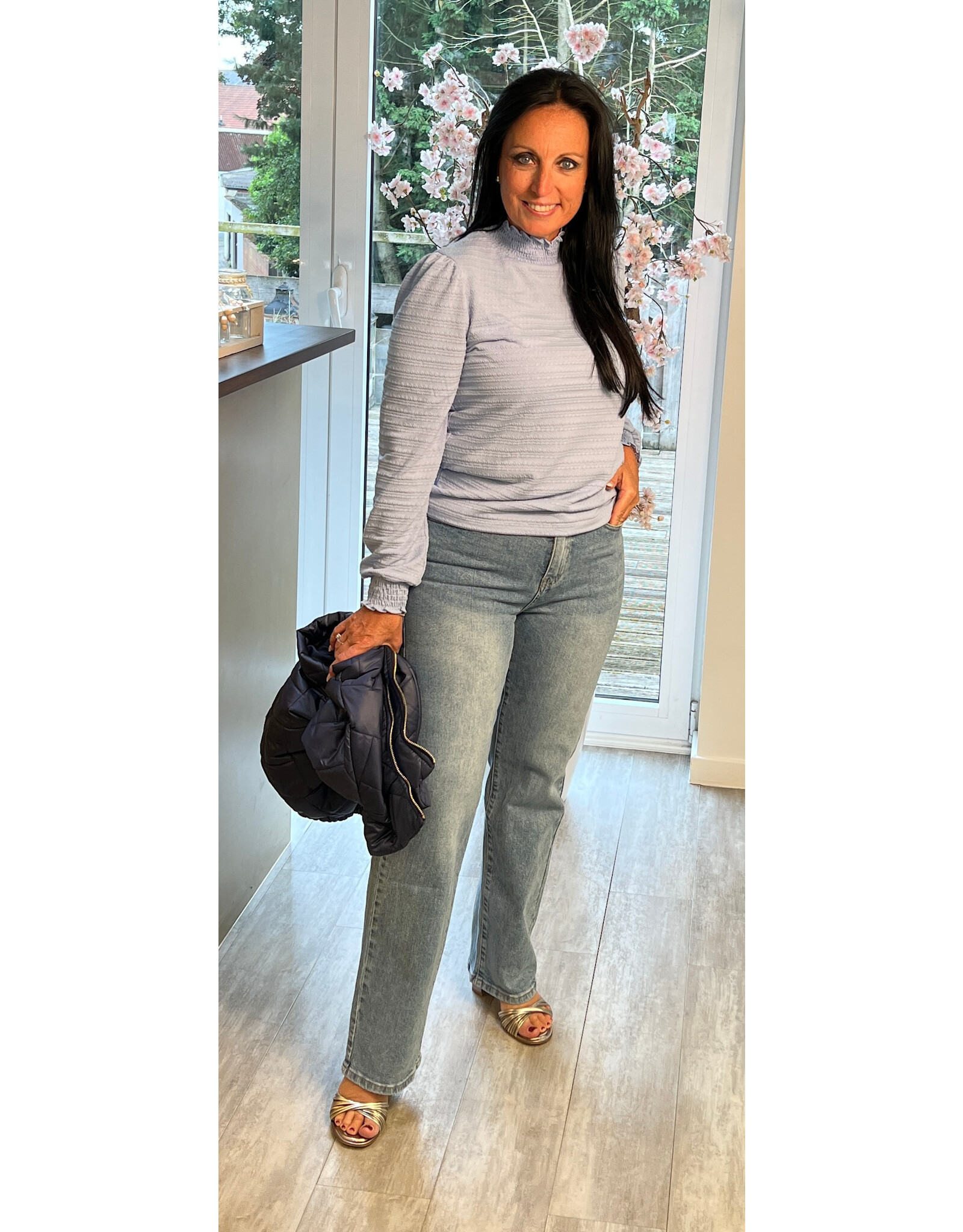 Yest Trui Onarida soft blue