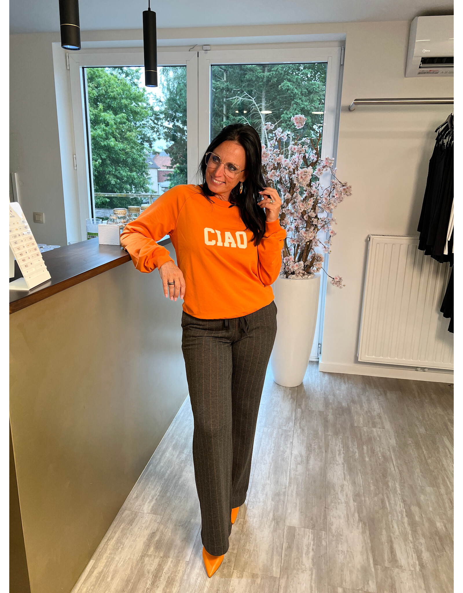 Ivy Beau Sweater remi mandarin orange