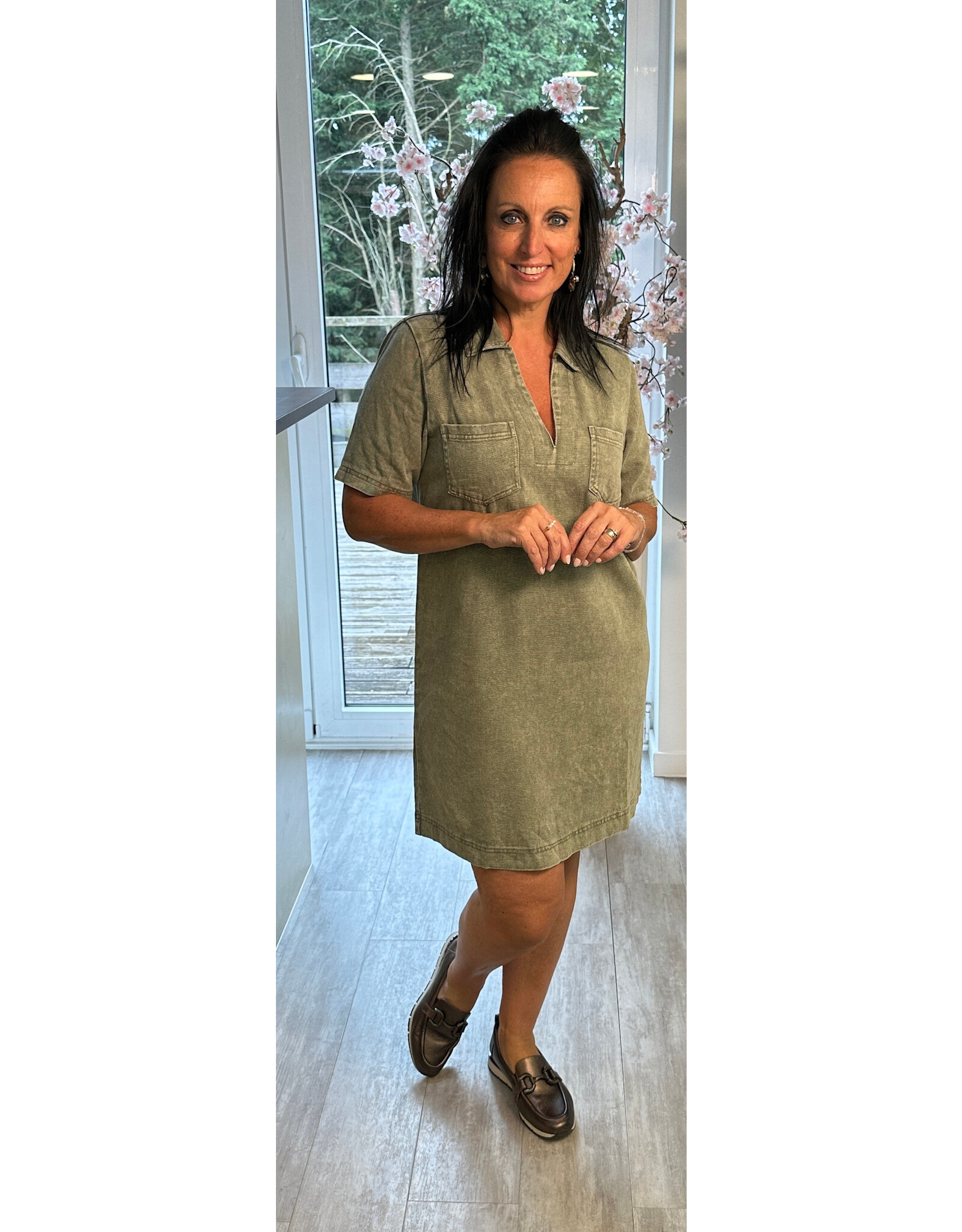 Parijs Kleed Maaike kaki