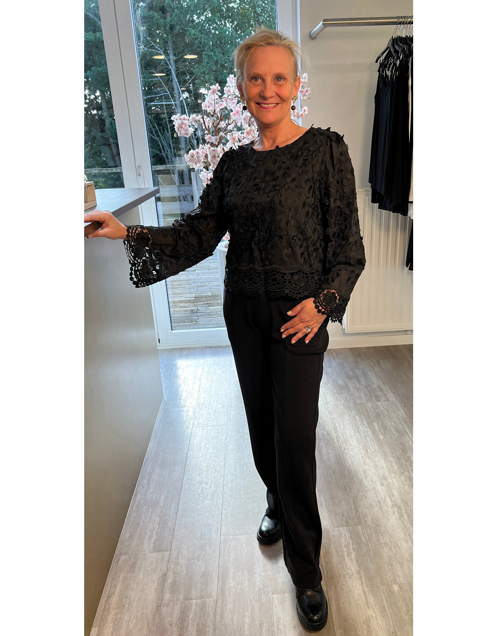 Parijs Bloes sandra kant/zwart