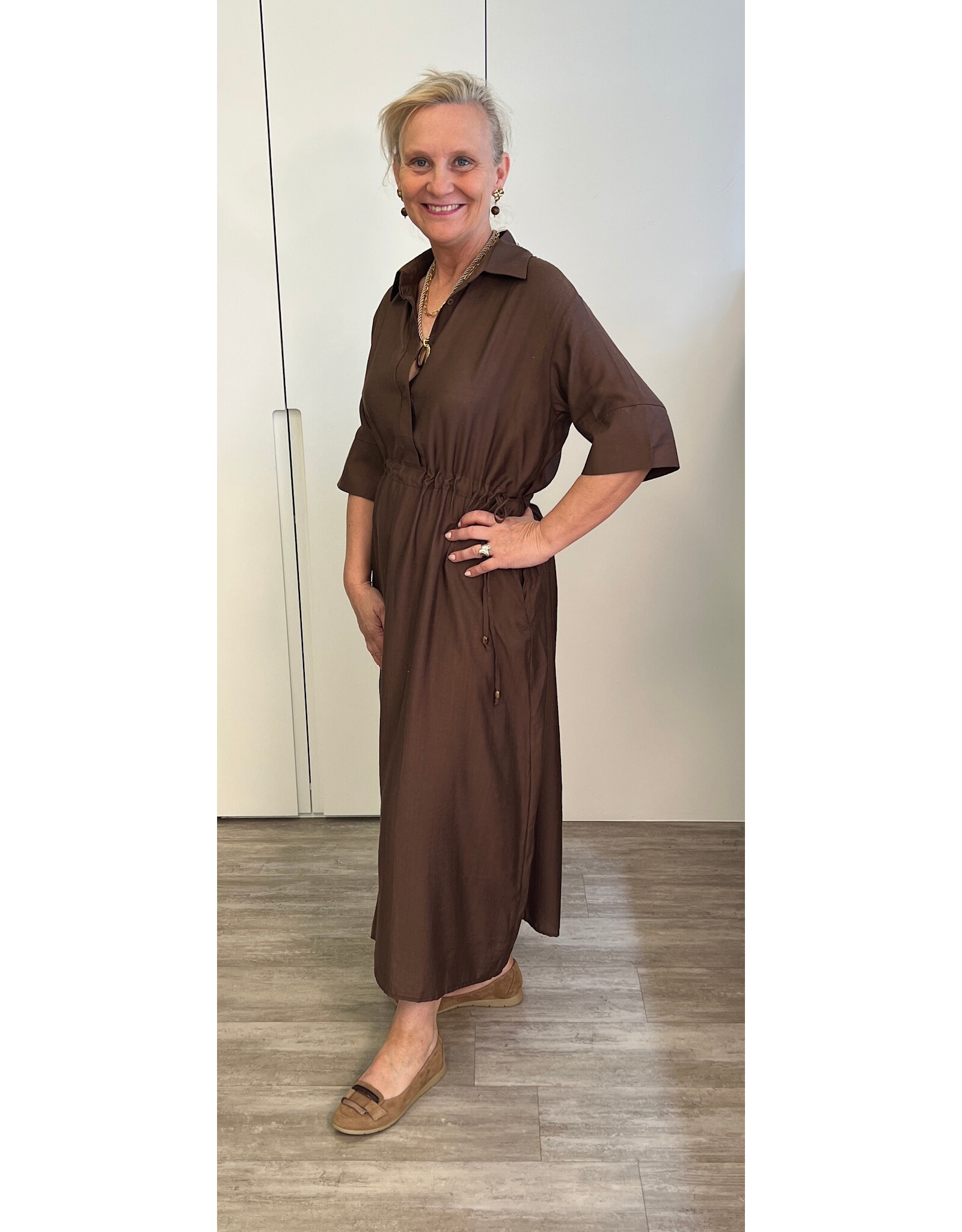 Parijs Kleed Steffie bruin