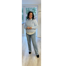 Brussel Trui blauw met strikjes