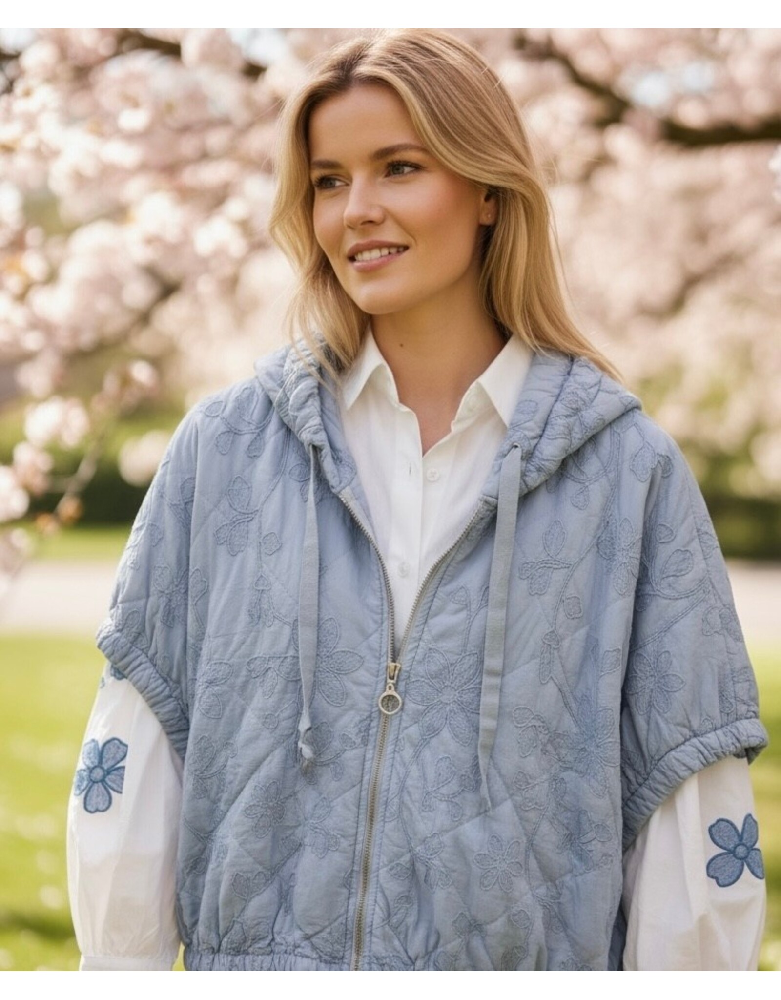 Italie Gilet/bodywarmer Luna floral blauw