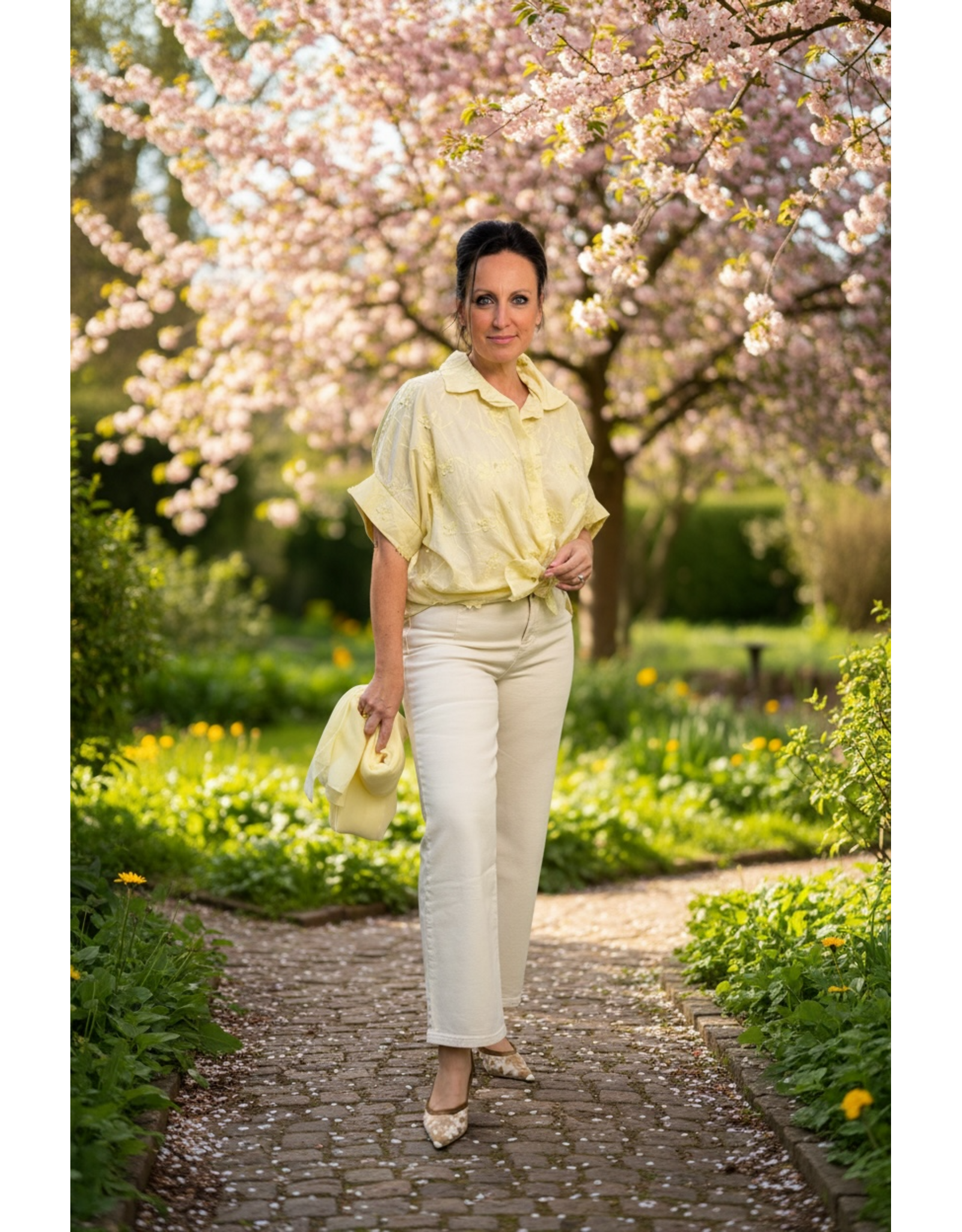 Italie Bloes Noemie romantic geel