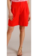Yest Short mia hot red