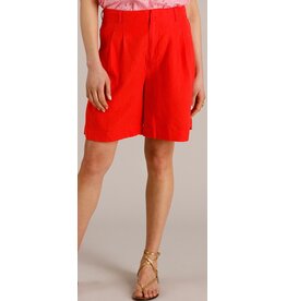 Yest Short mia hot red