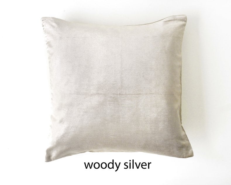 Woody Shiny Velvet Cushion
