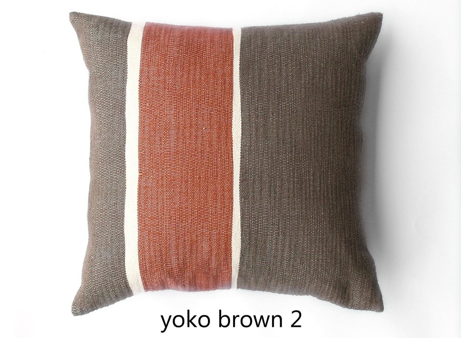 Yoko 2 gestreept kussen