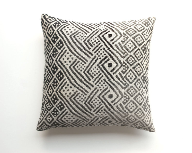 Chain Silk Cushion Cover