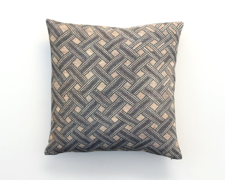 Luku velvet cushion cover
