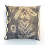 Maika velvet cushion cover