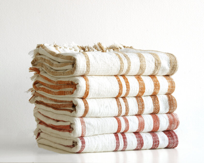 Plaid Jax in soft slub cotton – striped in seven natural shades, matching the Jax cushions