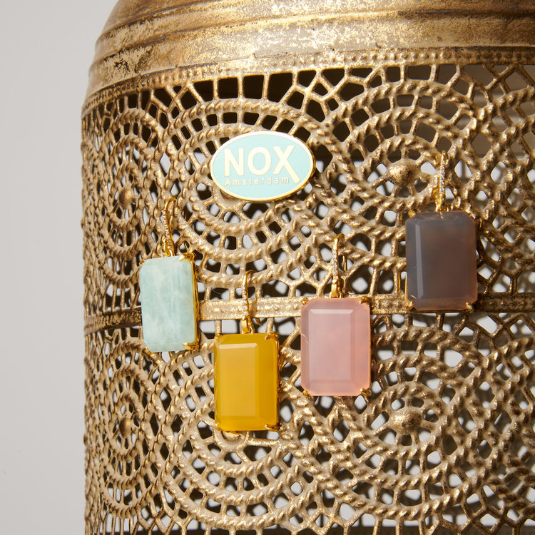 NOX Amsterdam NOX single brick grijs chalcedoon oorbellen