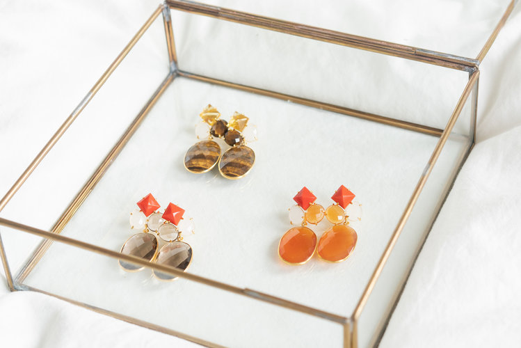 NOX Amsterdam NOX just impressive oval smokey, wit & oranje oorbellen