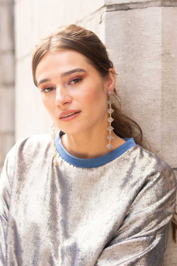 NOX Amsterdam NOX diamondfall 7 stones grijs chalcedoon oorbellen