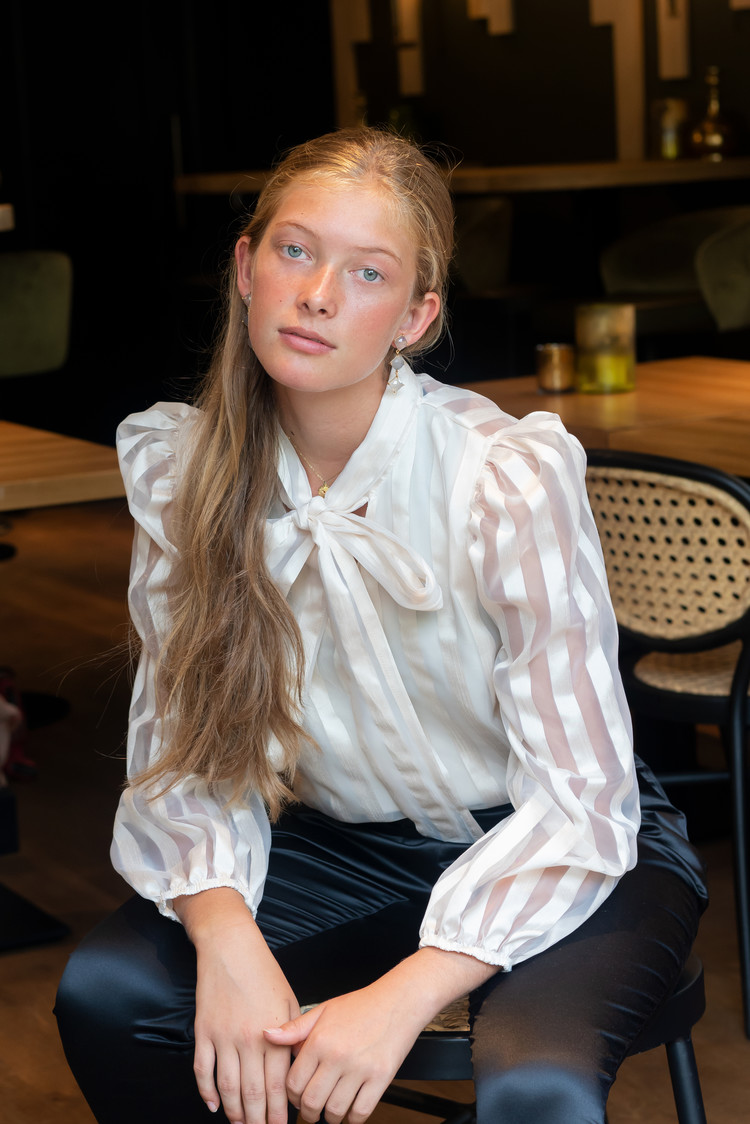 NOX Amsterdam Diamondfall small grey chalcedony