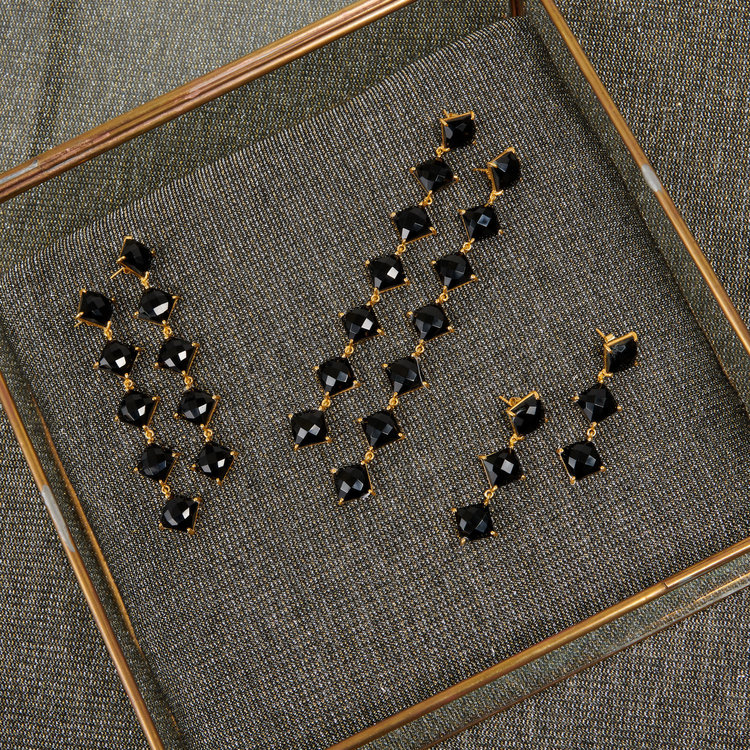 NOX Amsterdam NOX diamondfall 5 stones zwarte oorbellen