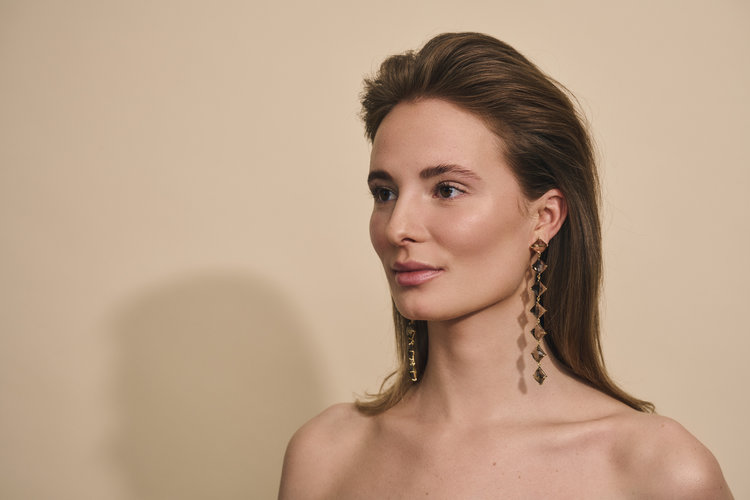 NOX Amsterdam NOX diamondfall 7 stones smokey oorbellen