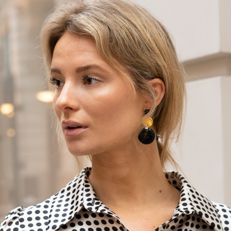 NOX Amsterdam NOX colored statement lemon gouden oorbellen