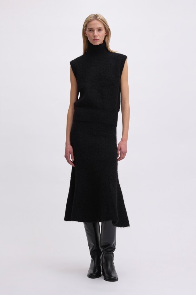 Remain Pull Remain Crew neck vest black