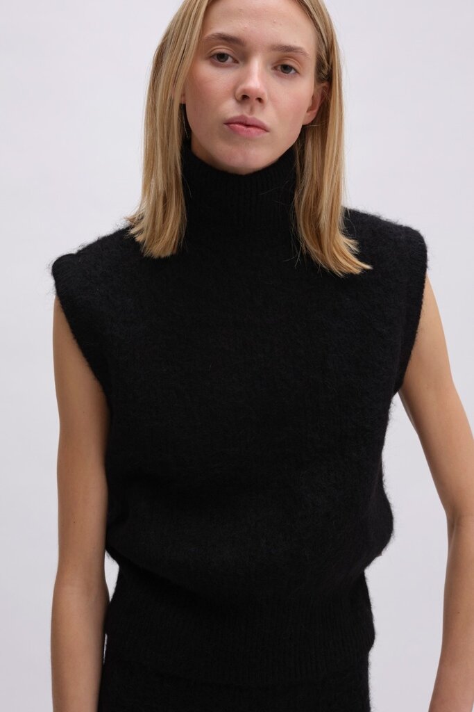 Remain Pull Remain Crew neck vest black