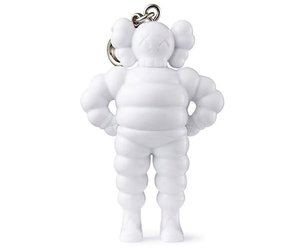kaws-kaws-tokyo-first-chum- kaws-kaws-tokyo-first-chum-