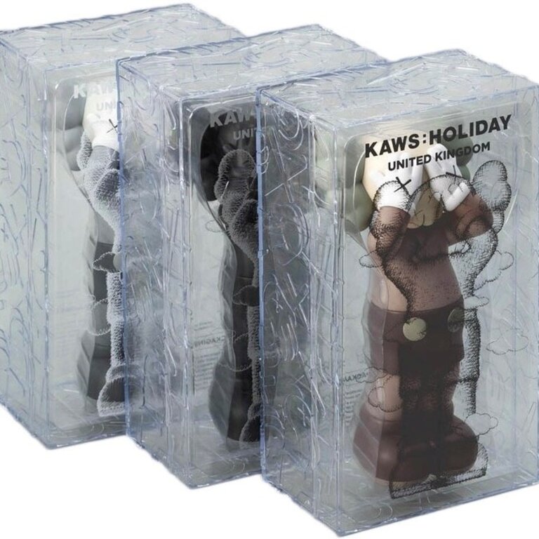 KAWS Holiday UK (Black) - The Vault Luxury Gifts KAWS Holiday UK (Black) - The Vault Luxury Gifts