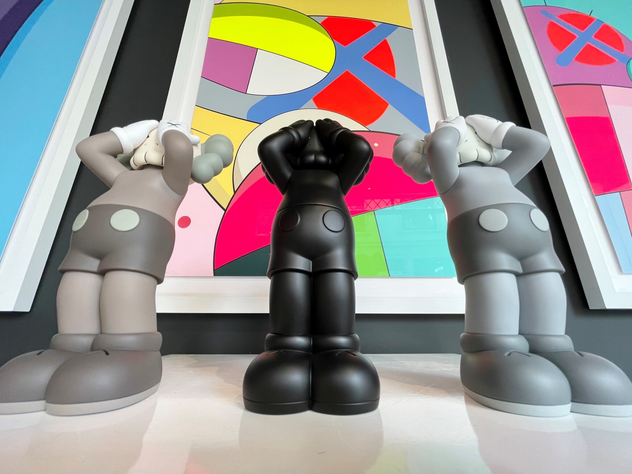 KAWS Holiday UK (Black) - The Vault Luxury Gifts KAWS Holiday UK (Black) - The Vault Luxury Gifts