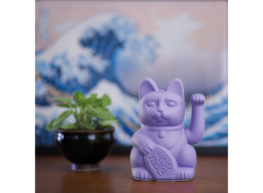 Lucky Cat Lila