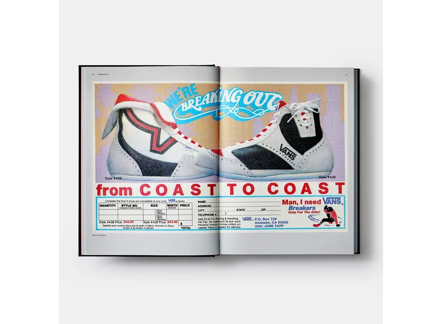 Tafelboek Soled Out: The Golden Age of Sneaker Advertising + Boekenstandaard Zwart