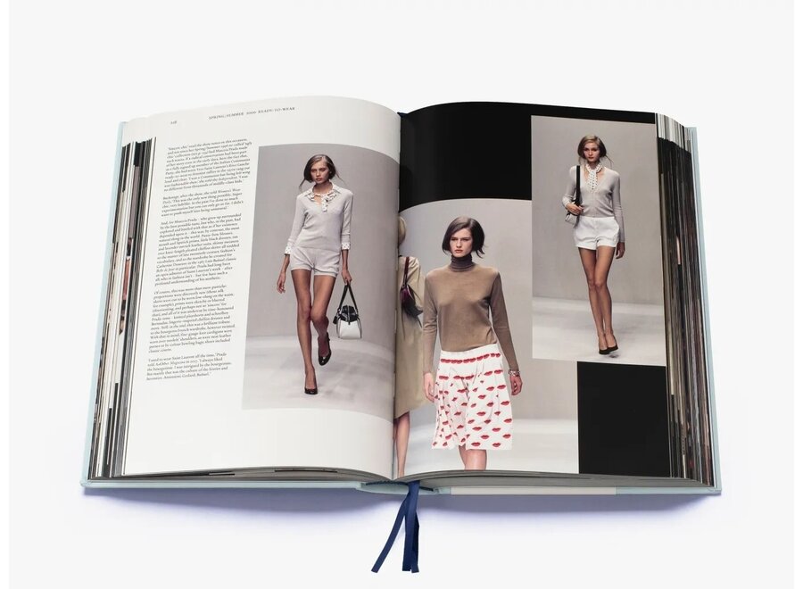 Tafelboek Prada Catwalk + Boekenstandaard Zwart