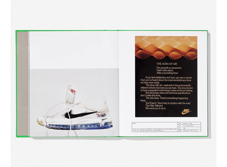 Tafelboek Virgil Abloh. Nike. ICONS + Boekenstandaard Zwart