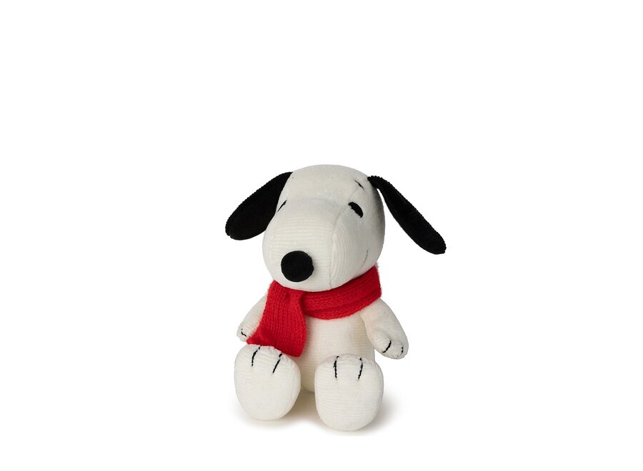 Snoopy with Scarf - 17 cm