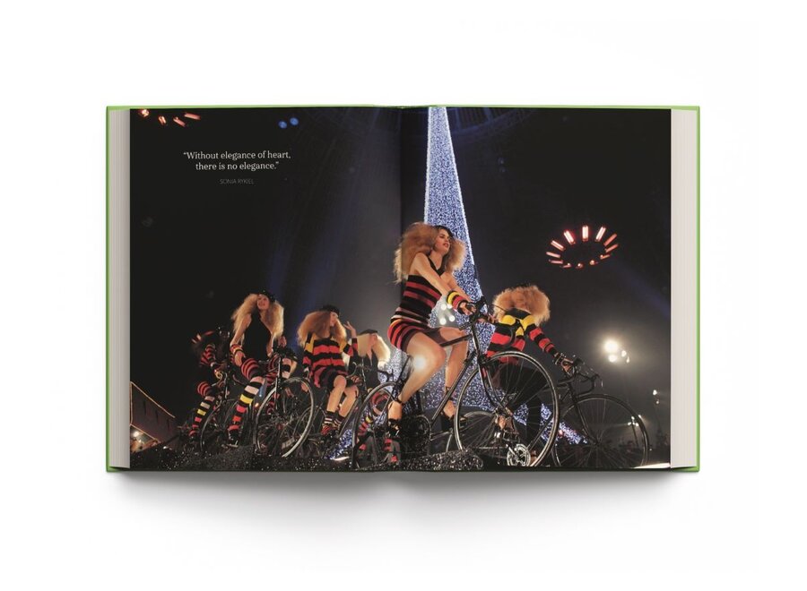 Paris. In Fashion + Boekenstandaard Transparant