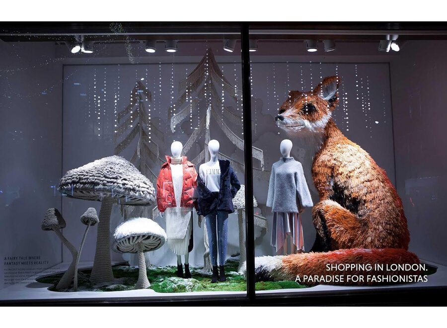 London. In Fashion + Boekenstandaard Zwart