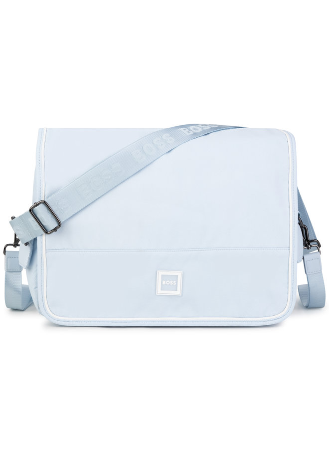 HUGO BOSS KIDS Wickeltasche hellblau mit Logo Details