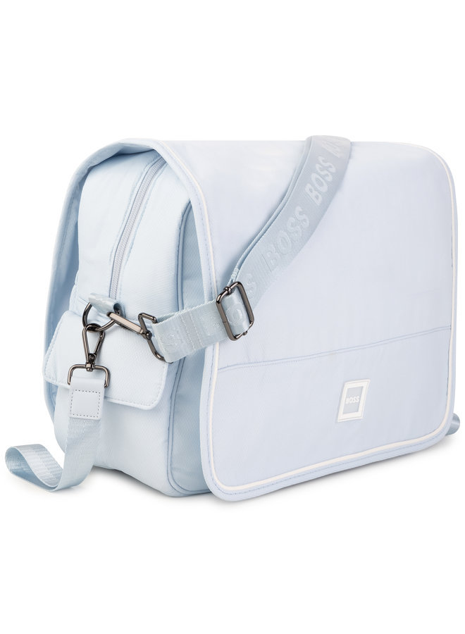 HUGO BOSS KIDS Wickeltasche hellblau mit Logo Details