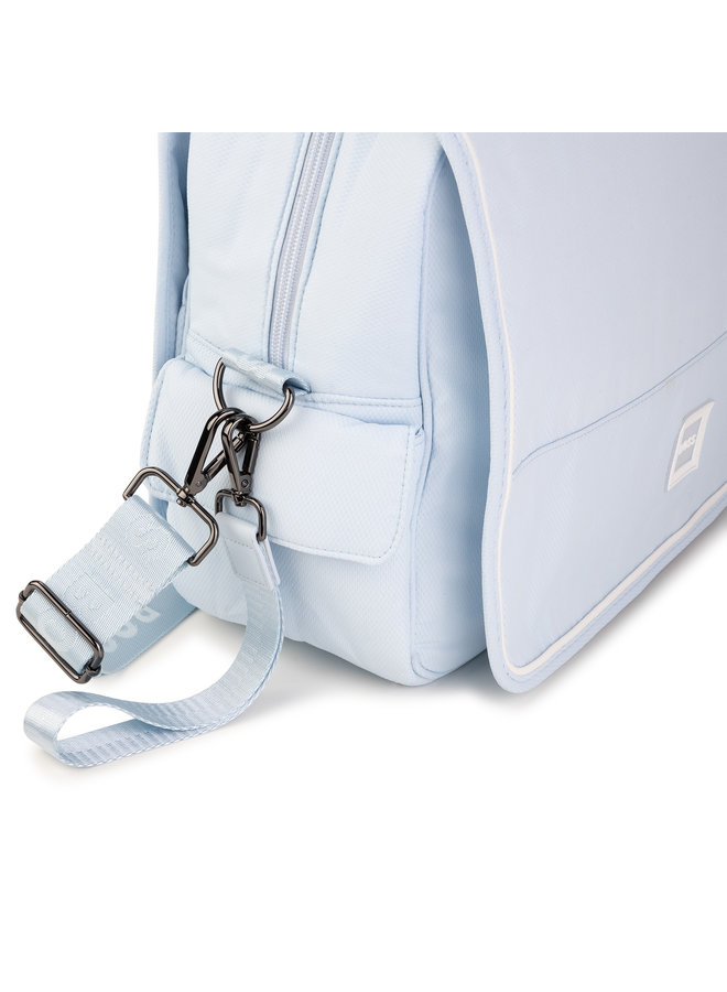 HUGO BOSS KIDS Wickeltasche hellblau mit Logo Details