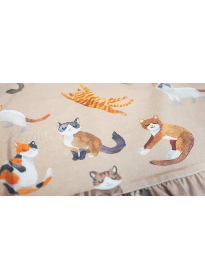 CURIOUS STORIES Kleid braun mit Katzen allover Print aus Biobaumwolle