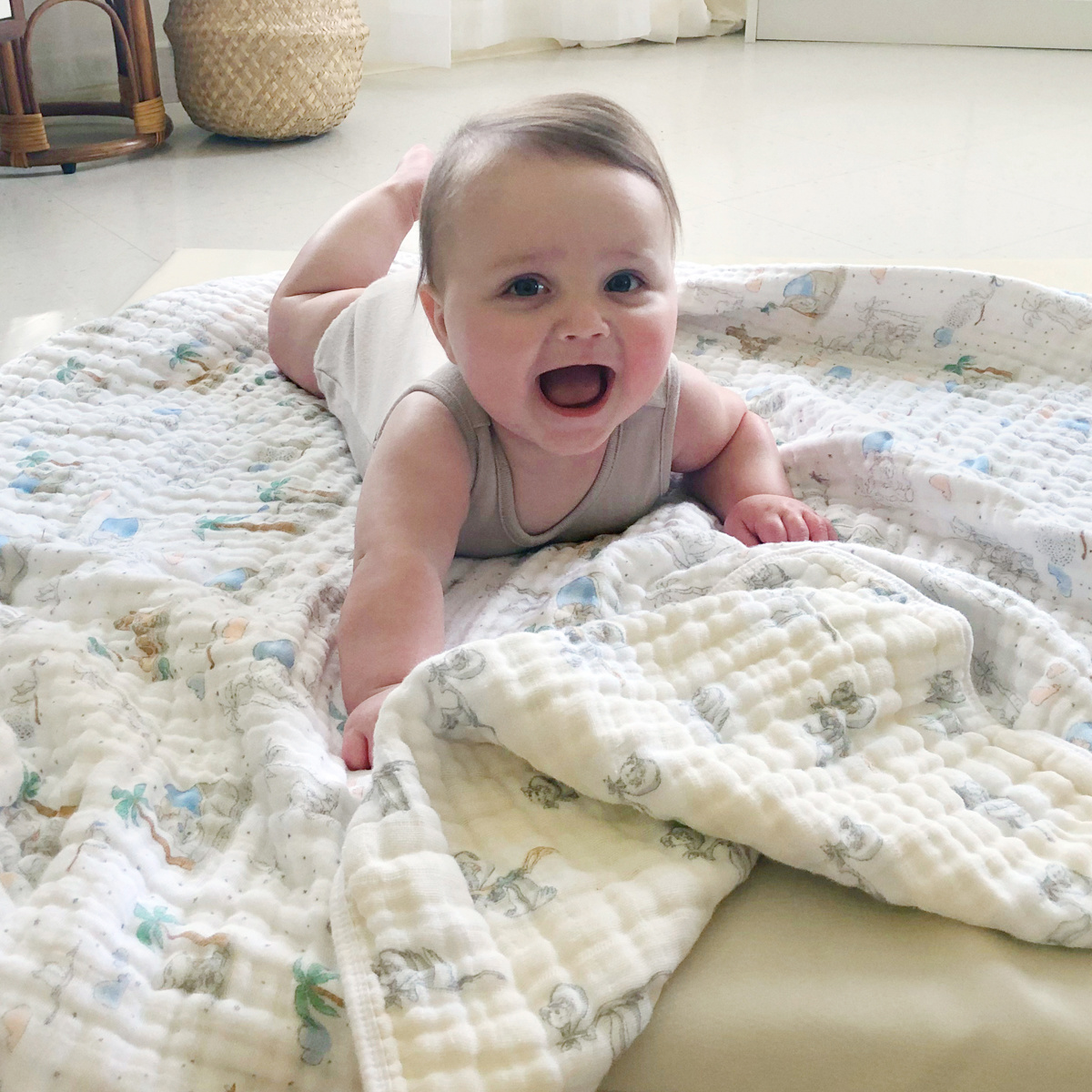 aden + anais dream blanket My Darling Dumbo Baby ©Disney CoolkidsStore