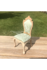 Chaise sculptée tissu vert miniature 1:12