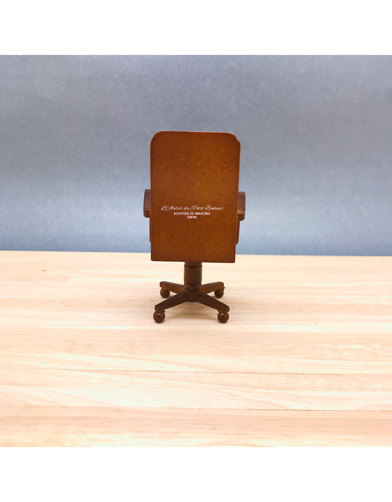 Chaise de bureau cuir noir Noyer miniature 1:12