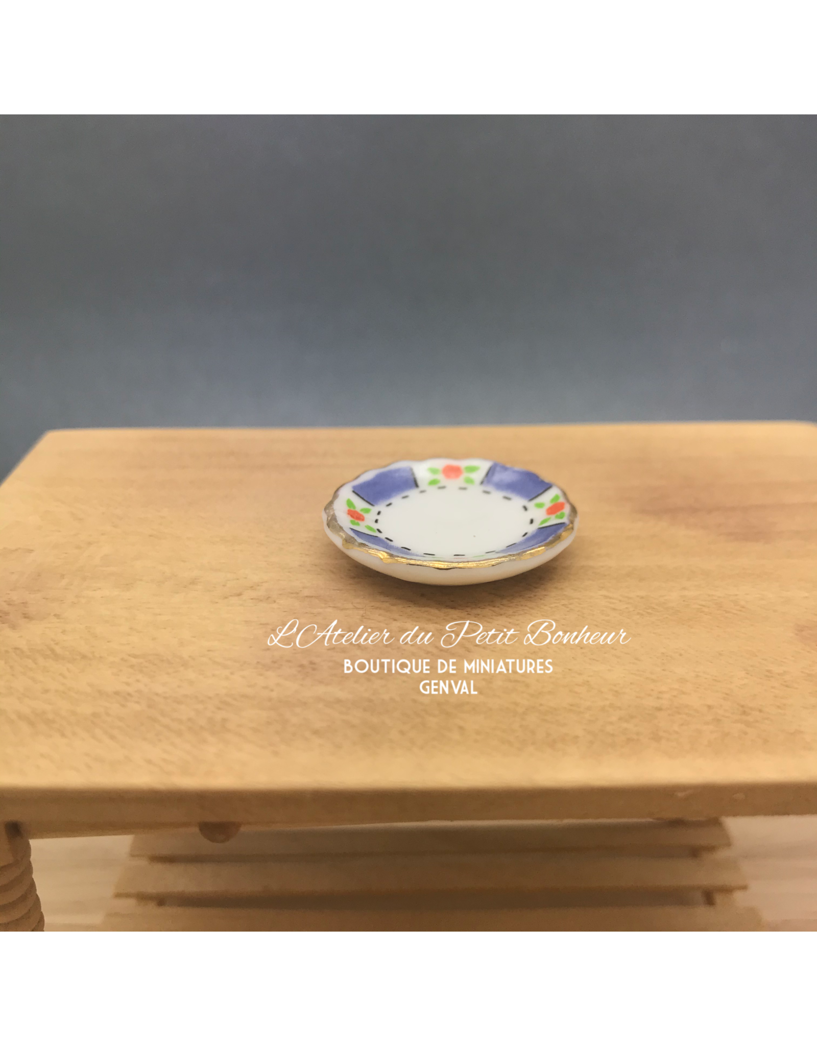 CI International Porcelain Assiette décorée miniature 1:12