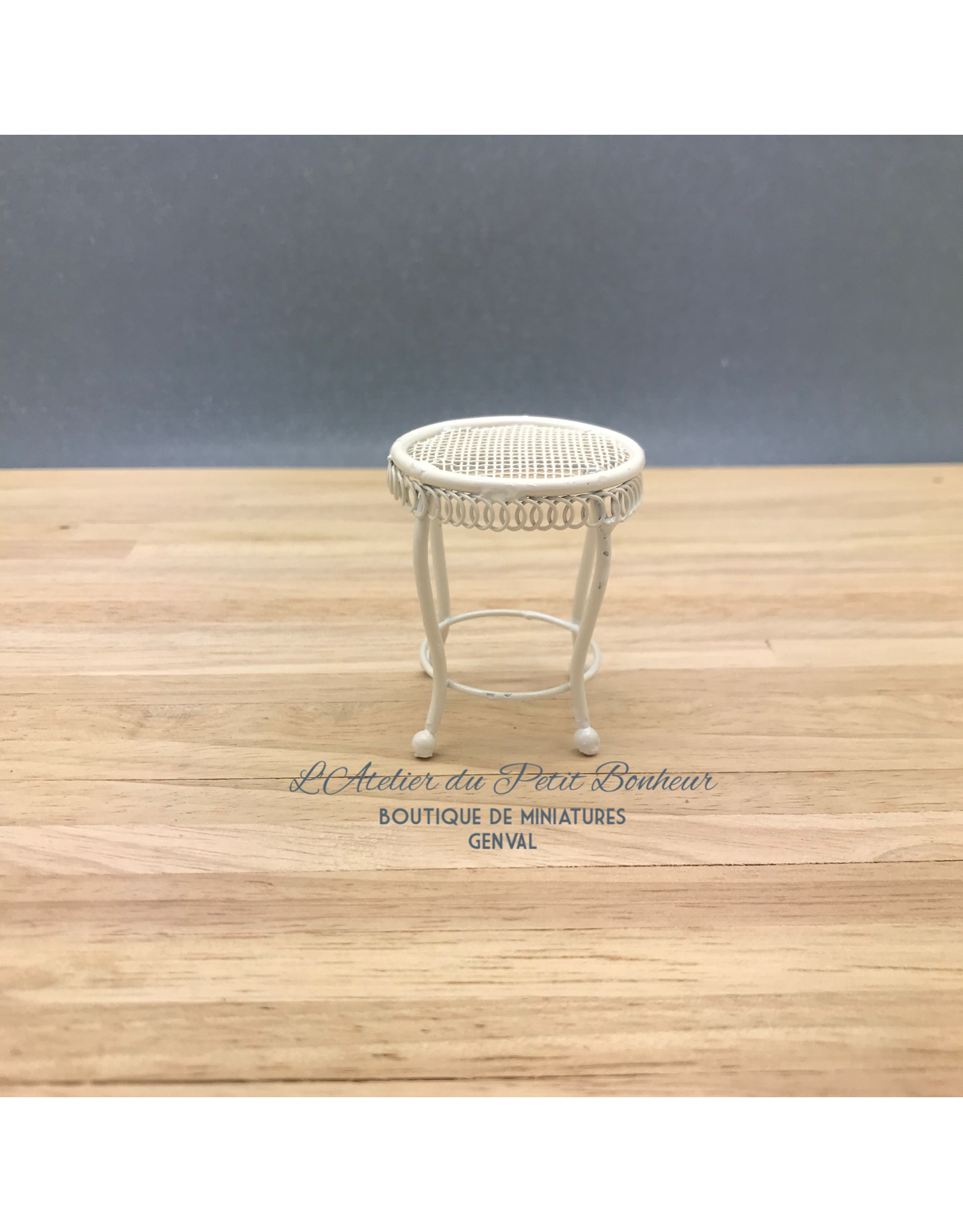 Table d’appoint métal blanc miniature 1:12