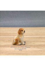 Petit Beagle assis miniature 1:12